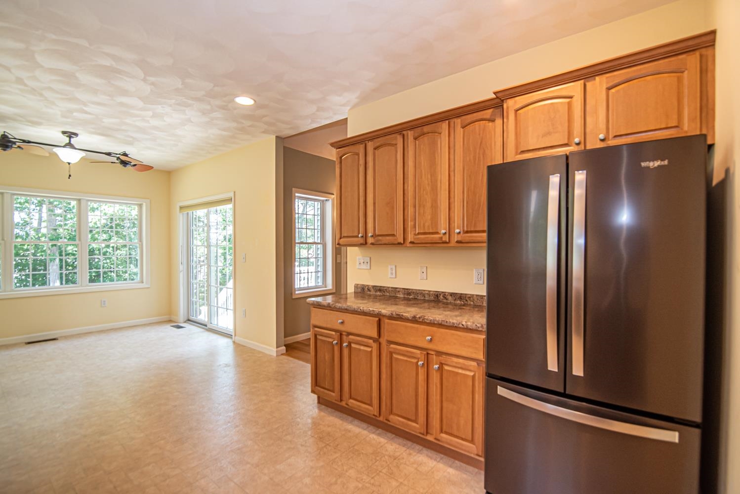 32 St Andrews Way Londonderry, NH 03053 - Photo 10 of 31