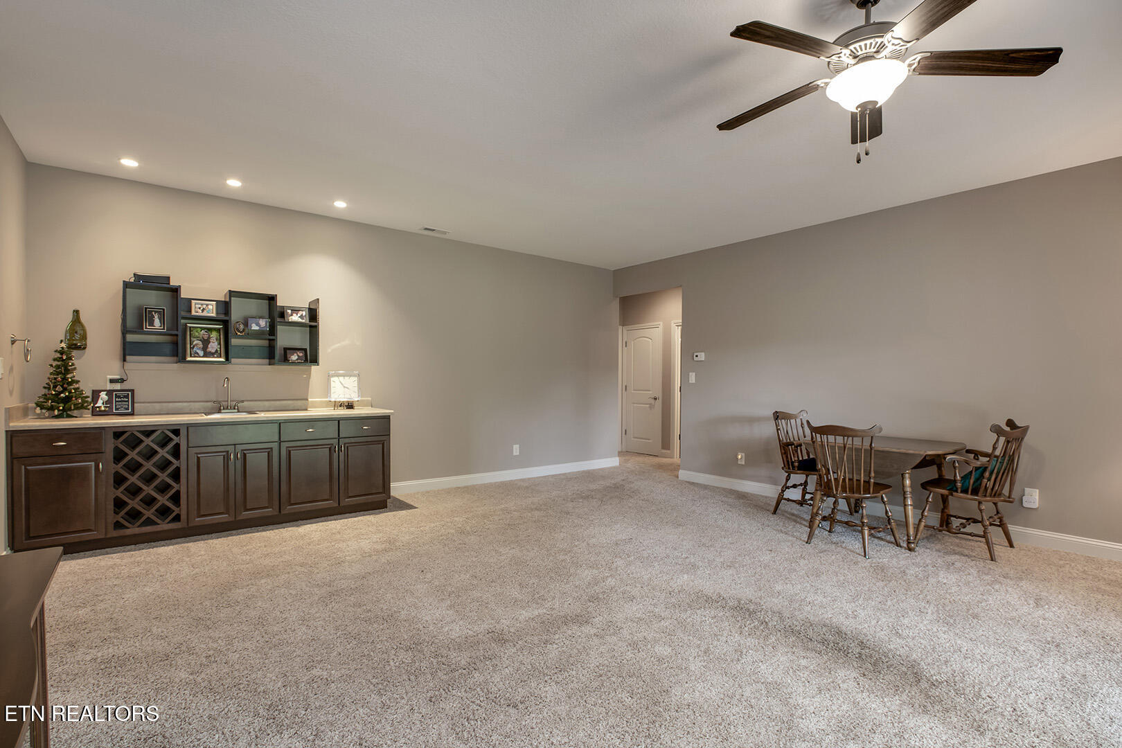 118 Daleyuhski Way Loudon, TN 37774 - Photo 37 of 60 37_118 Daleyuhski Trace_Family01