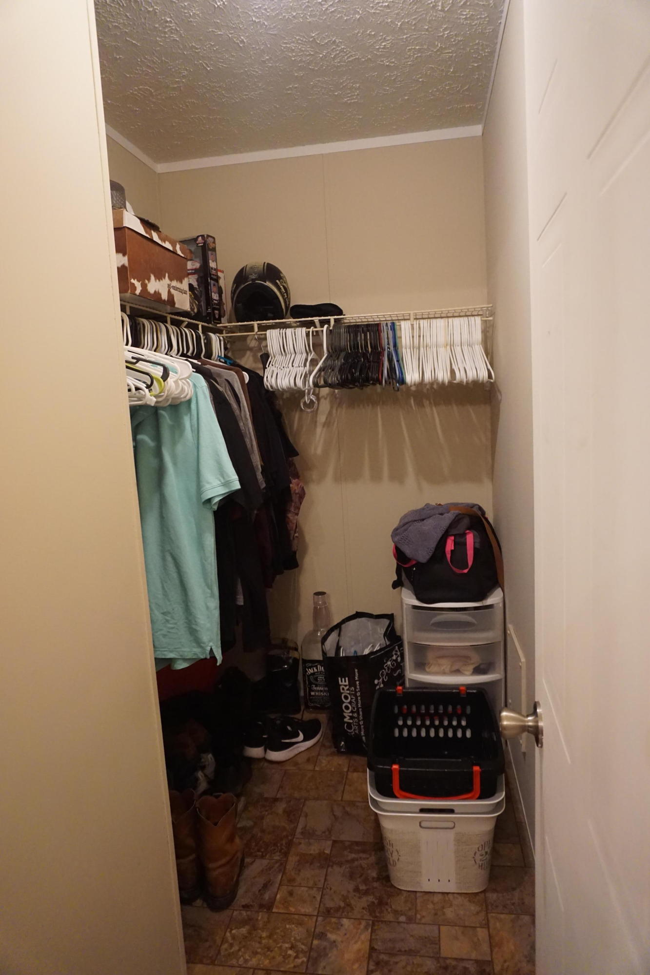 126 Laura Boling Loop Road Strawberry Plains, TN 37871 - Photo 37 of 40 Master closet
