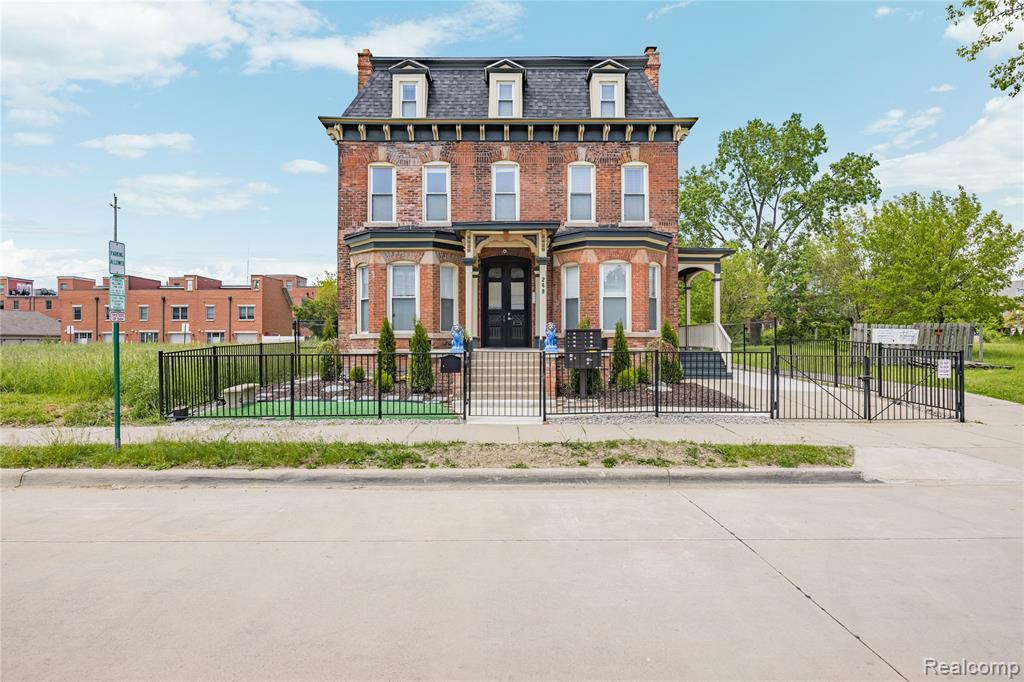 269 Watson Street, Unit 102 Detroit, MI 48201 - Photo 2 of 28