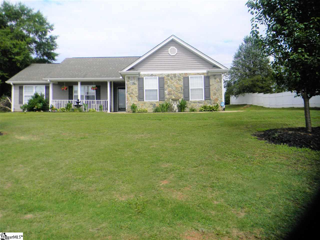 107 Farms Bridge Road Inman, SC 29349 - Photo 1 of 19