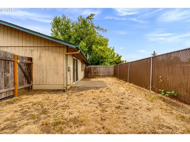 $399,000 | 4137-4139 Bluebelle Way, Springfield, OR 97478