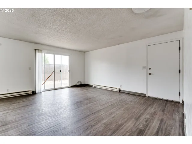 $399,000 | 4137-4139 Bluebelle Way, Springfield, OR 97478