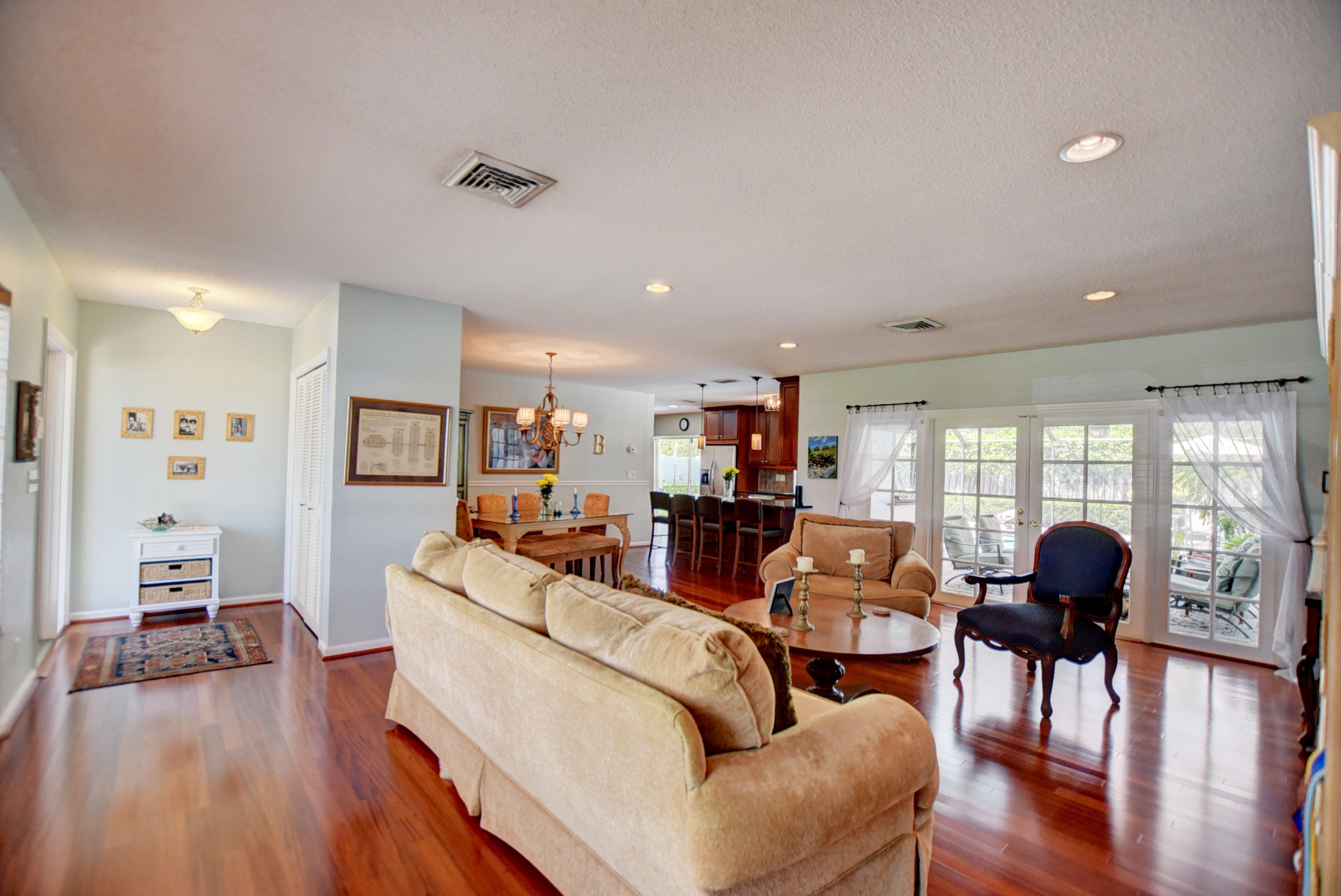 727 Apple Tree Lane Boca Raton, FL 33486 - Photo 5 of 42 Living area