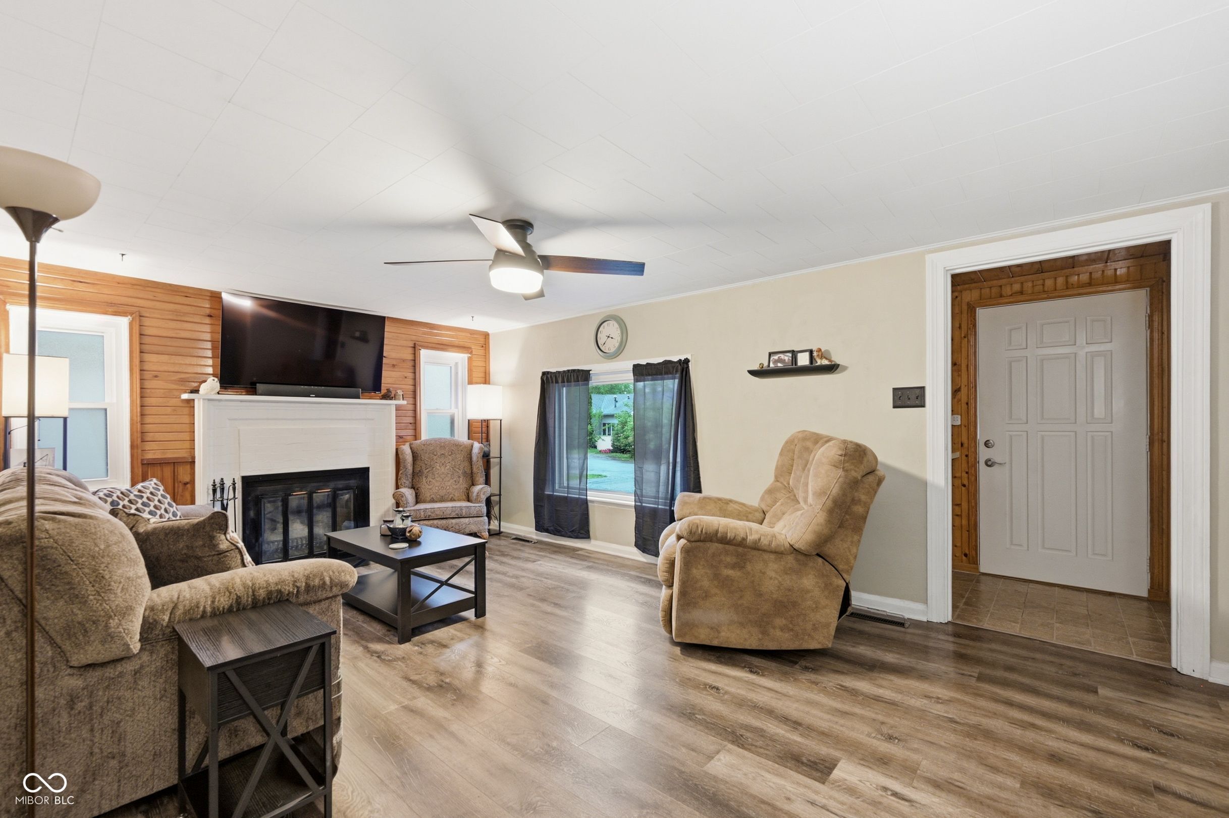 614 Harrison Street Anderson, IN 46012 - Photo 4 of 21