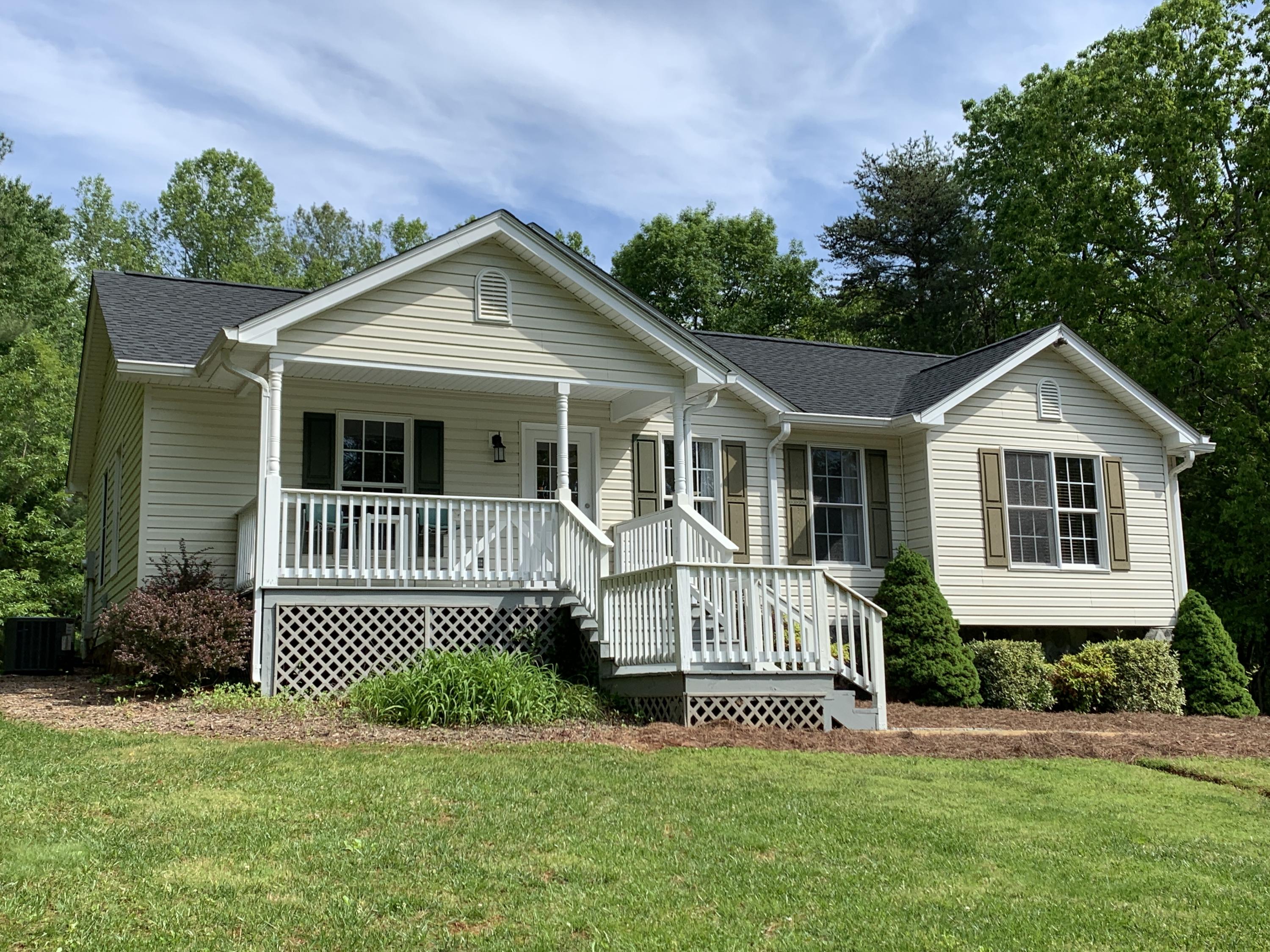 3437 Ingramville Road Ferrum, VA 24088 - Photo 22 of 56 22 Front of Home (3)
