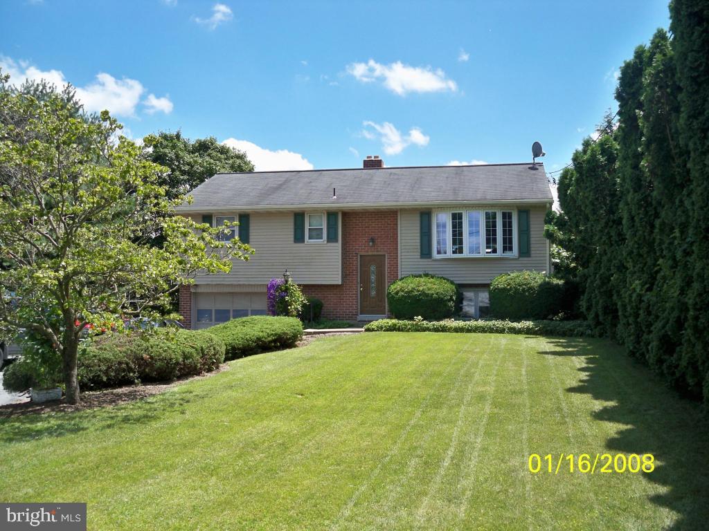 30 Skyview Lane Lititz, PA 17543 - Photo 1 of 20 Gallery Image 1