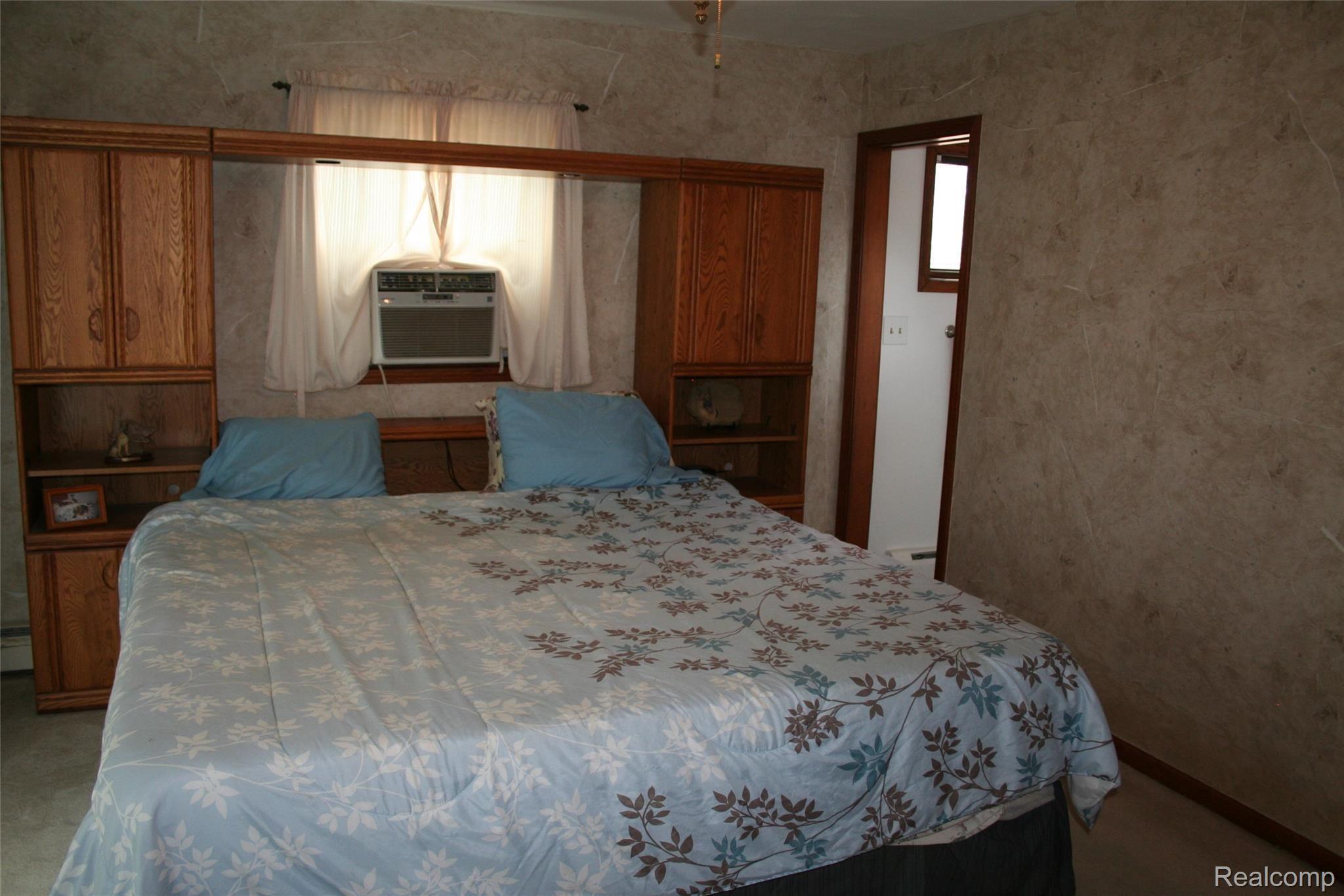 1950 Buhl Road Newport, MI 48166 - Photo 26 of 58 IMG_3378.JPG