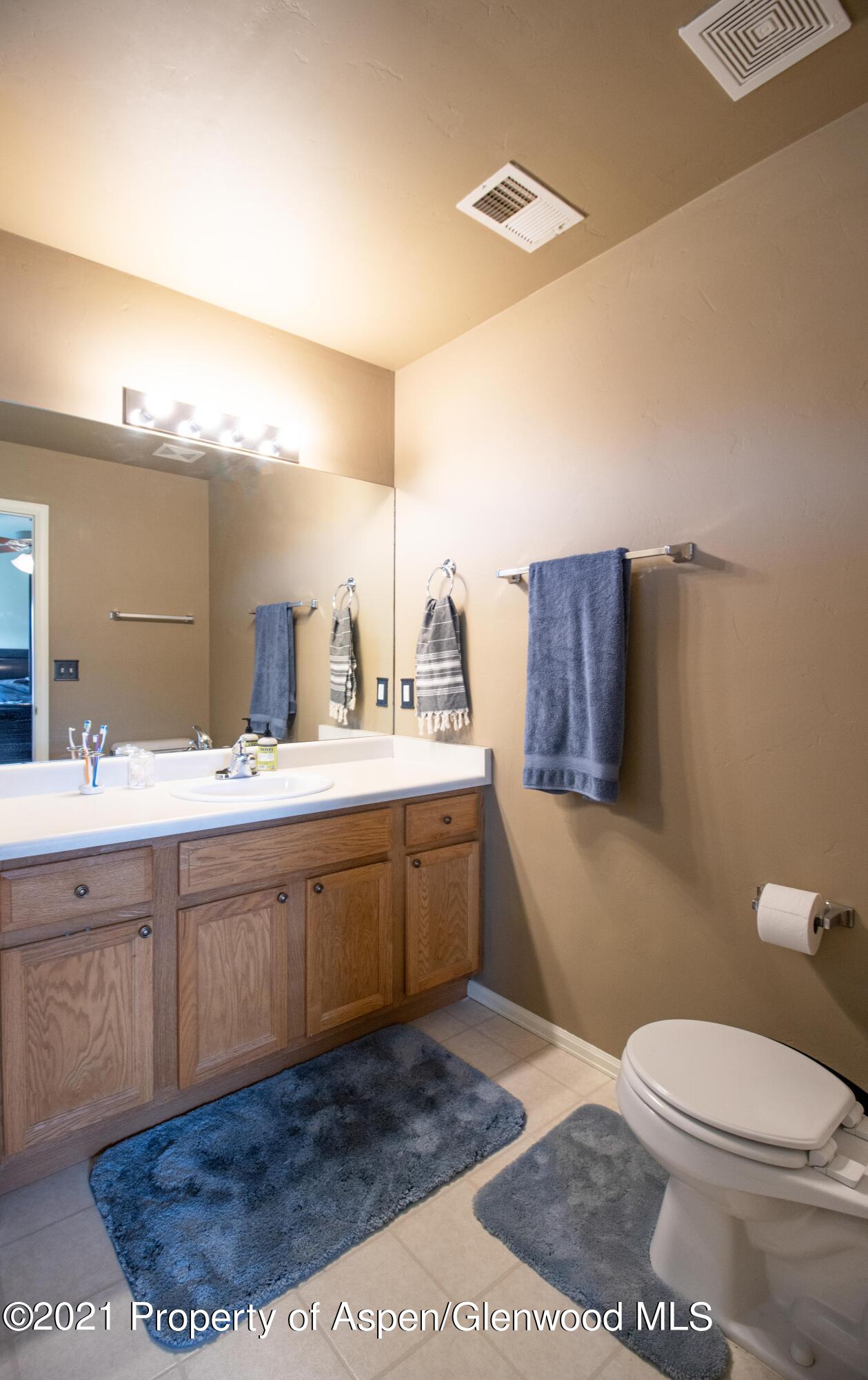 2334 Acacia Avenue Rifle, CO 81650 - Photo 8 of 18 Primary Bathroom
