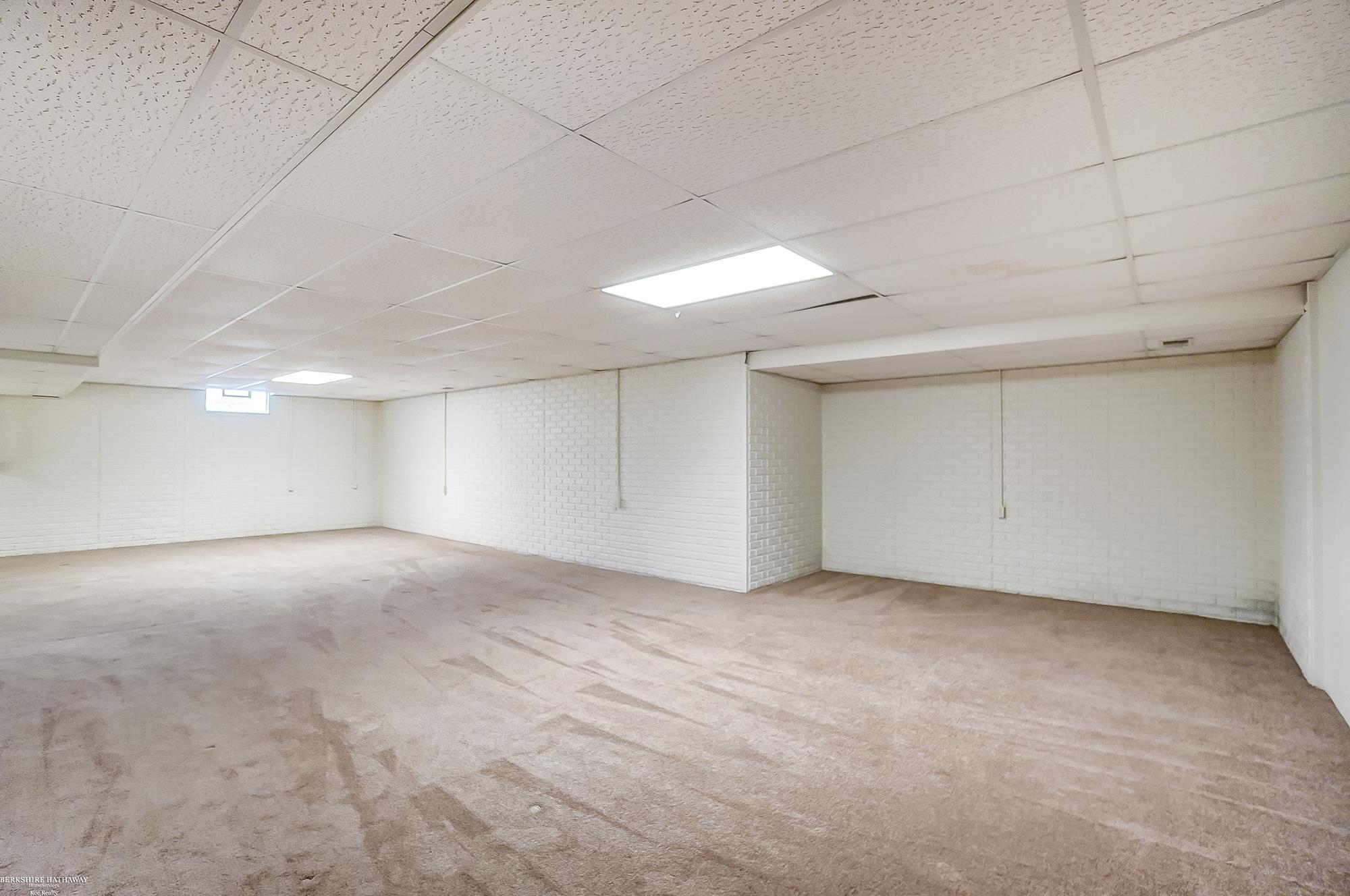 3371 Vivian Road Monroe, MI 48162 - Photo 44 of 57