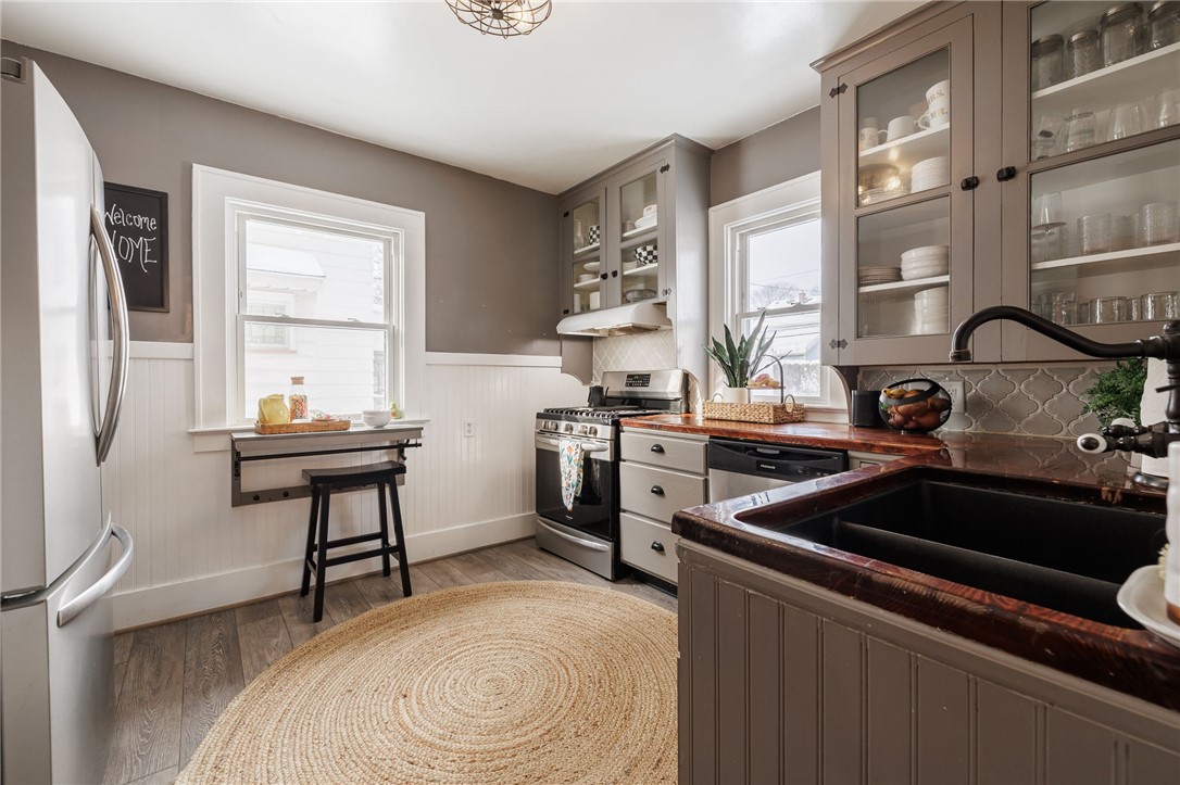 272 Laurelton Road Irondequoit, NY 14609 - Photo 11 of 24