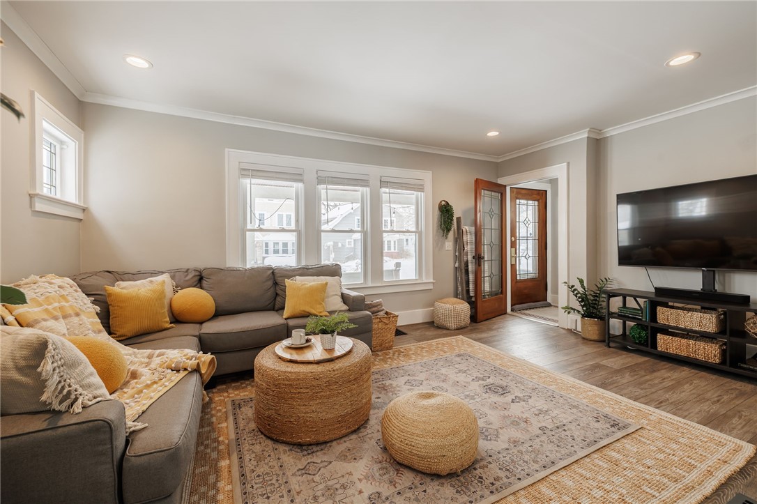 272 Laurelton Road Irondequoit, NY 14609 - Photo 8 of 24