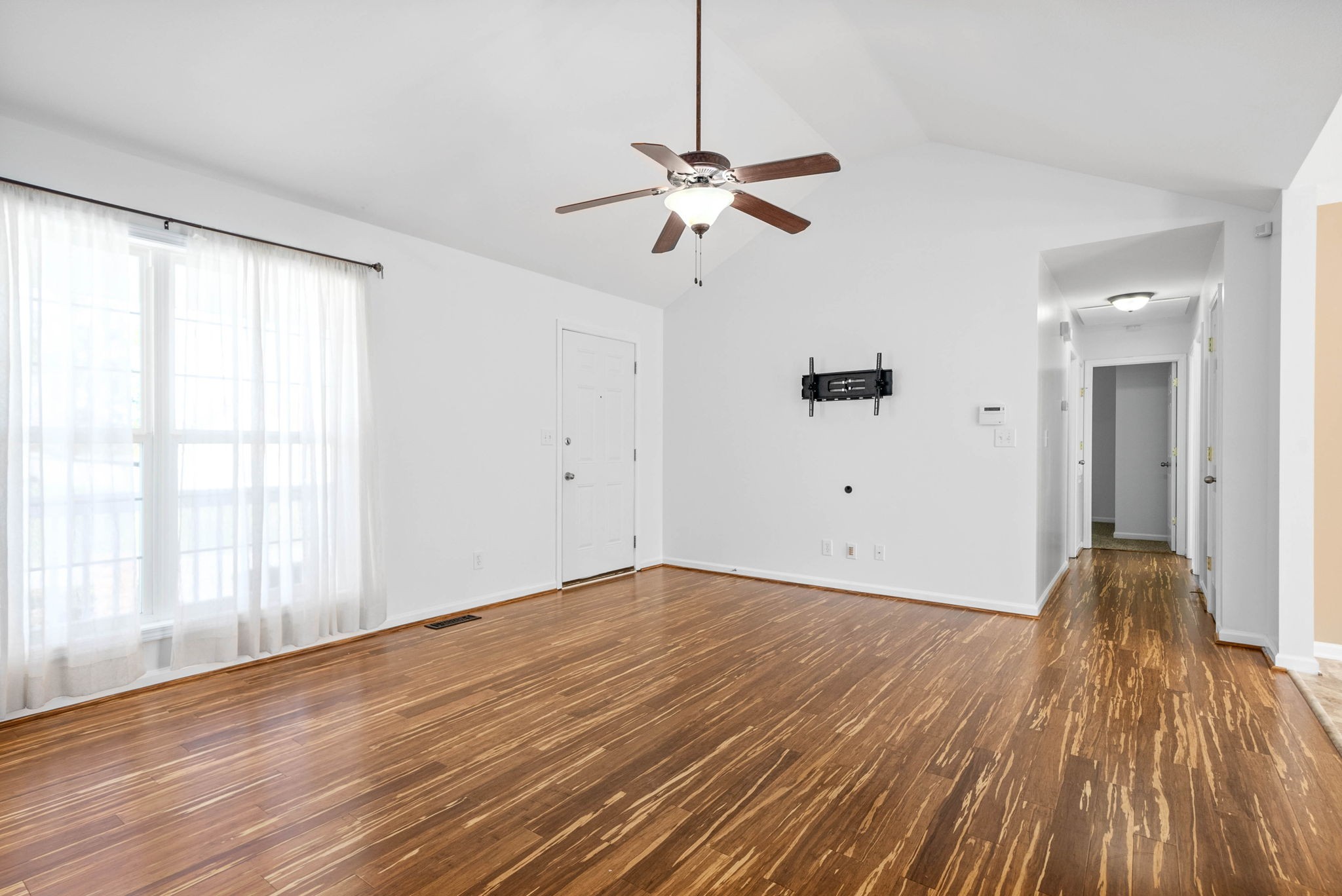 2829 Rome Lane Clarksville, TN 37040 - Photo 7 of 30 Gallery Image 7
