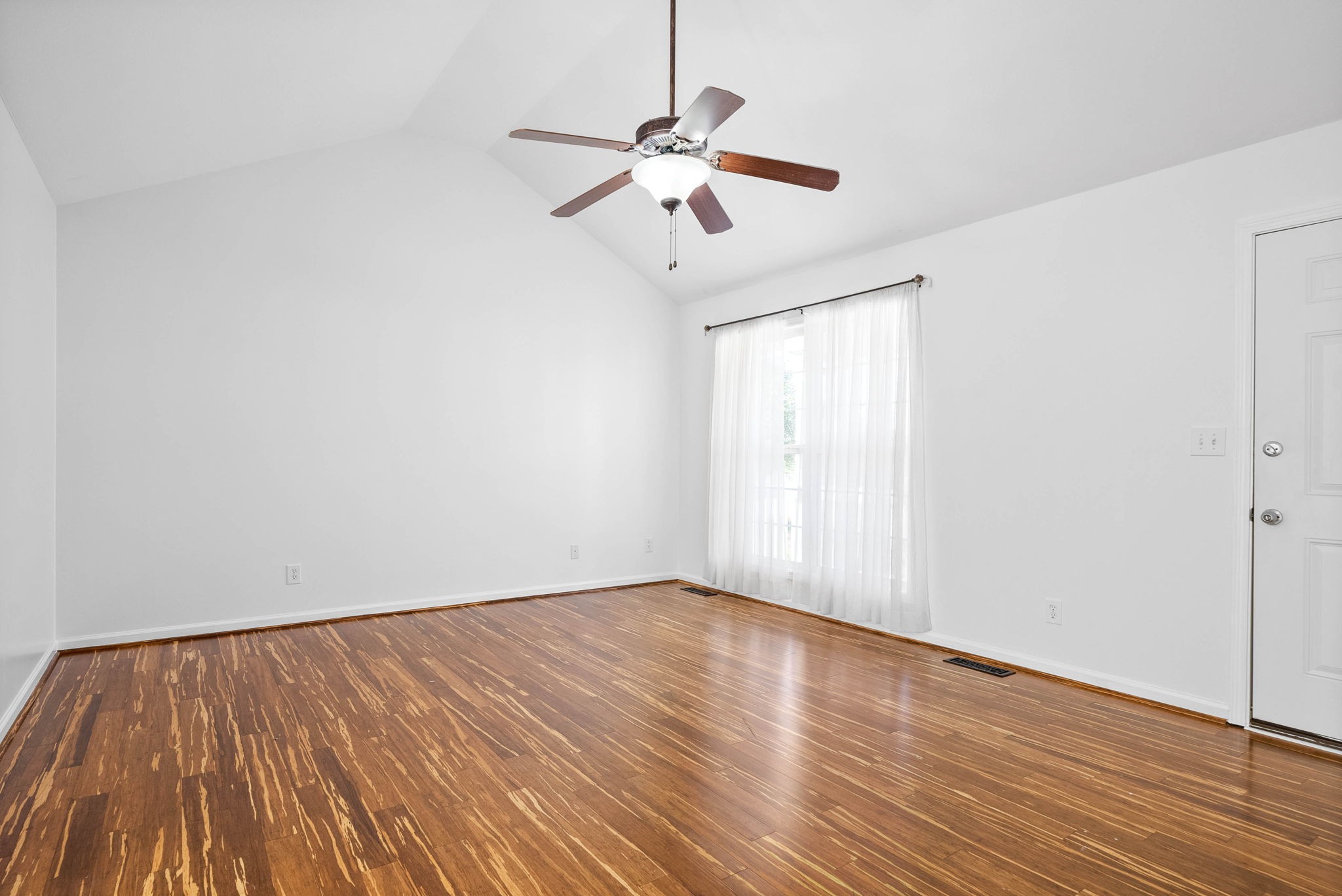 2829 Rome Lane Clarksville, TN 37040 - Photo 8 of 30 Gallery Image 8