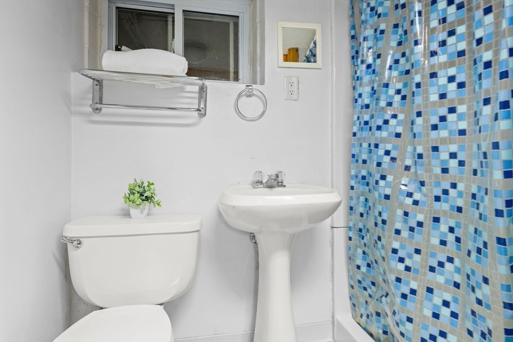 15 University Road Arlington, MA 02474 - Photo 35 of 39