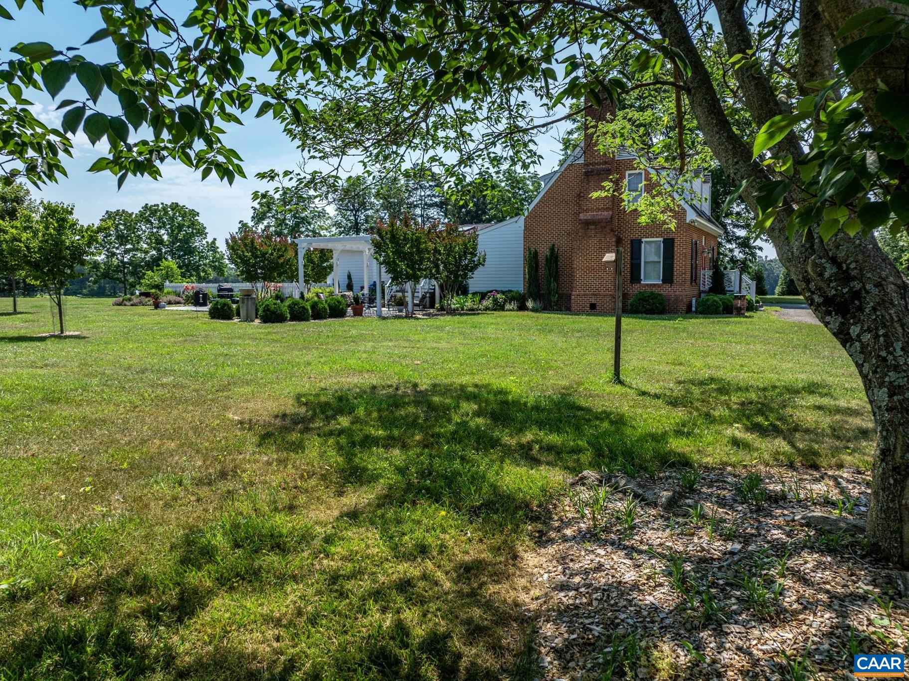 12994 Howardsville Road Scottsville, VA 24590 - Photo 46 of 59 Gallery Image 46