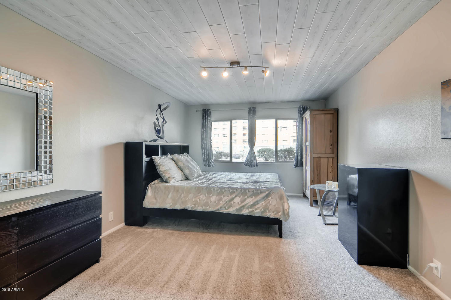 7830 East Camelback Road, Unit 112 Scottsdale, AZ 85251 - Photo 11 of 20 MASTER BEDROOM