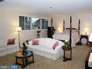 321 North Roland Street Pottstown, PA 19464 - Photo 5 of 6 Gallery Image 5