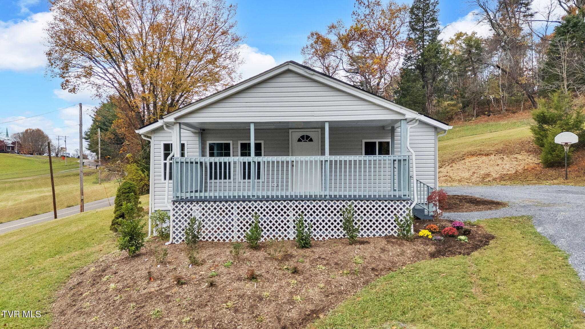 1592 Allison Road Piney Flats, TN 37686 - Photo 18 of 34 1592-Allison-Rd-Piney-Flats-TN-front