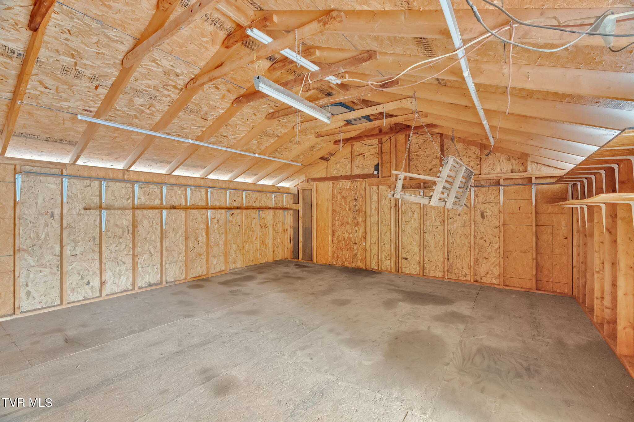 1592 Allison Road Piney Flats, TN 37686 - Photo 25 of 34 1592-Allison-Rd-Piney-Flats-TN-barn