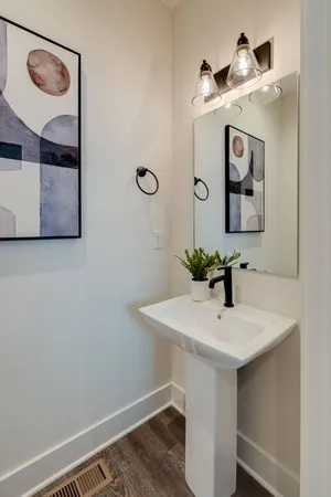 $472,500 | 5627 Lenox Avenue, Nashville, TN 37209