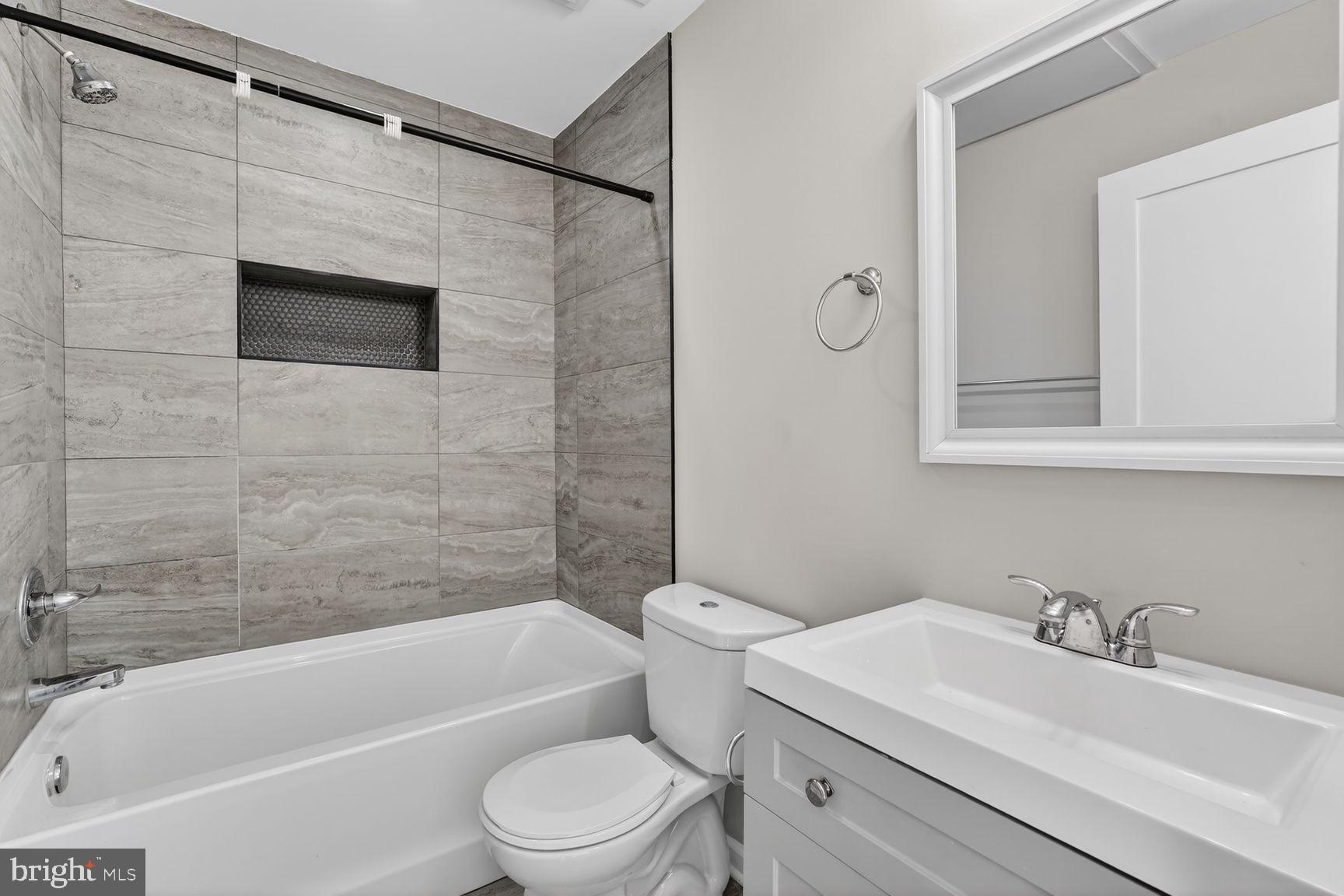 1307 K Street Southeast, Unit 301 Washington, DC 20003 - Photo 9 of 14 Bathroom