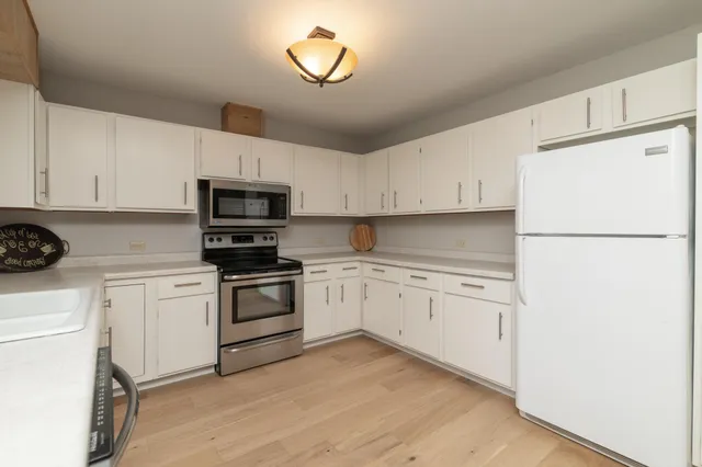 $449,900 | 1221 Pearl Street, Prescott, WI 54021