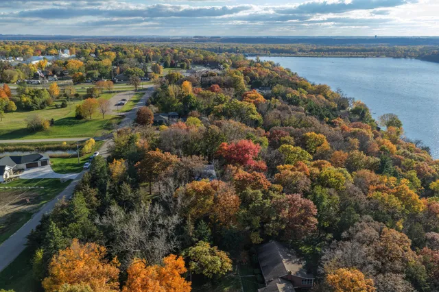 $449,900 | 1221 Pearl Street, Prescott, WI 54021