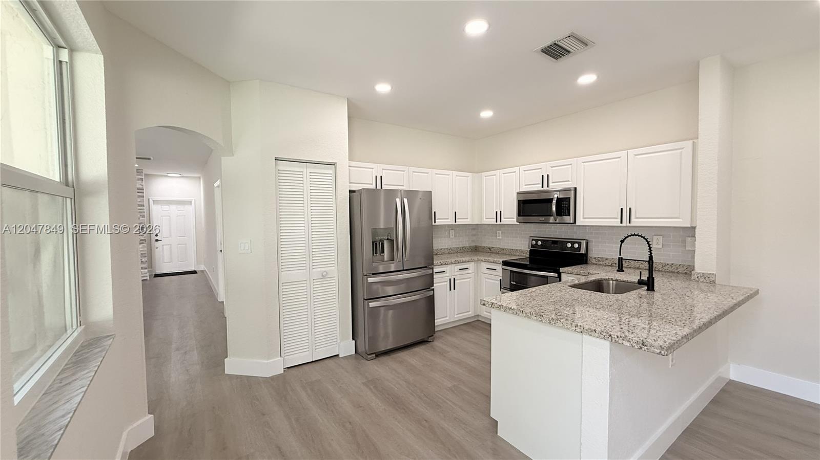 3880 Fern Forest Road Cooper City, FL 33026 - Photo 9 of 37