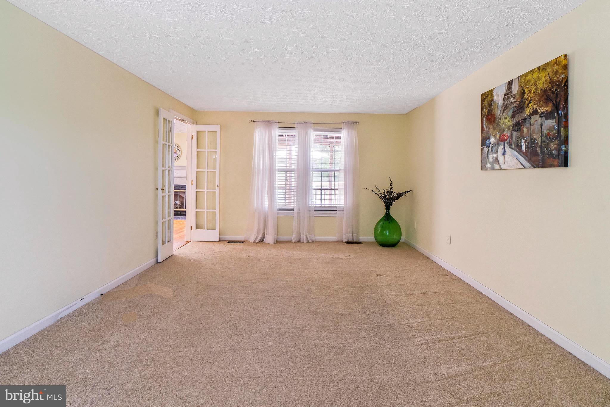 9409 Perglen Road Baltimore, MD 21236 - Photo 12 of 49
