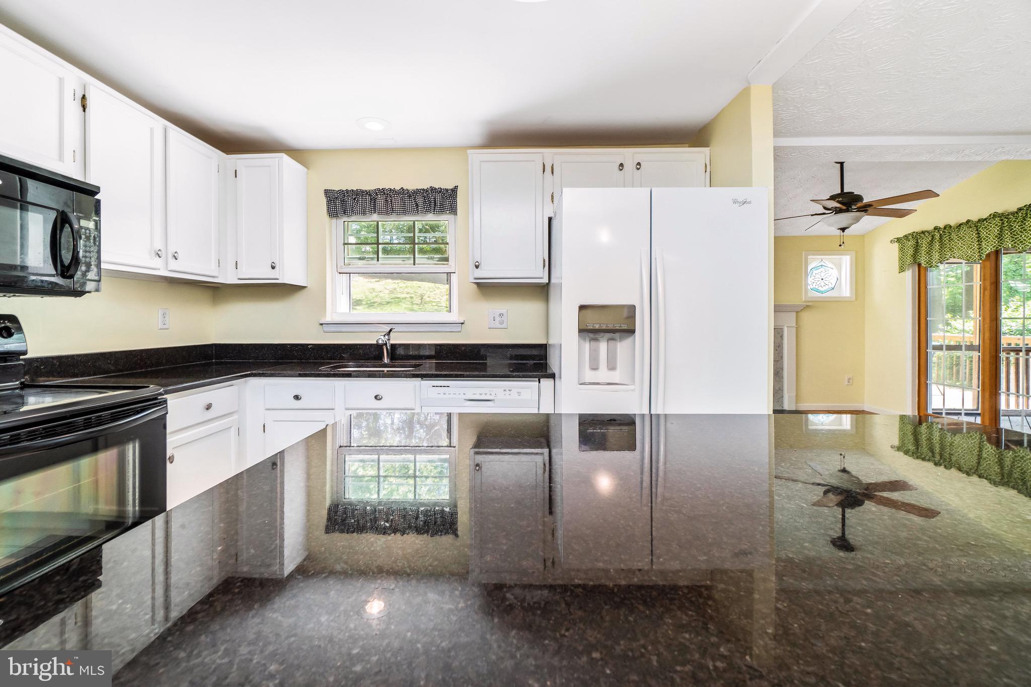 9409 Perglen Road Baltimore, MD 21236 - Photo 18 of 49