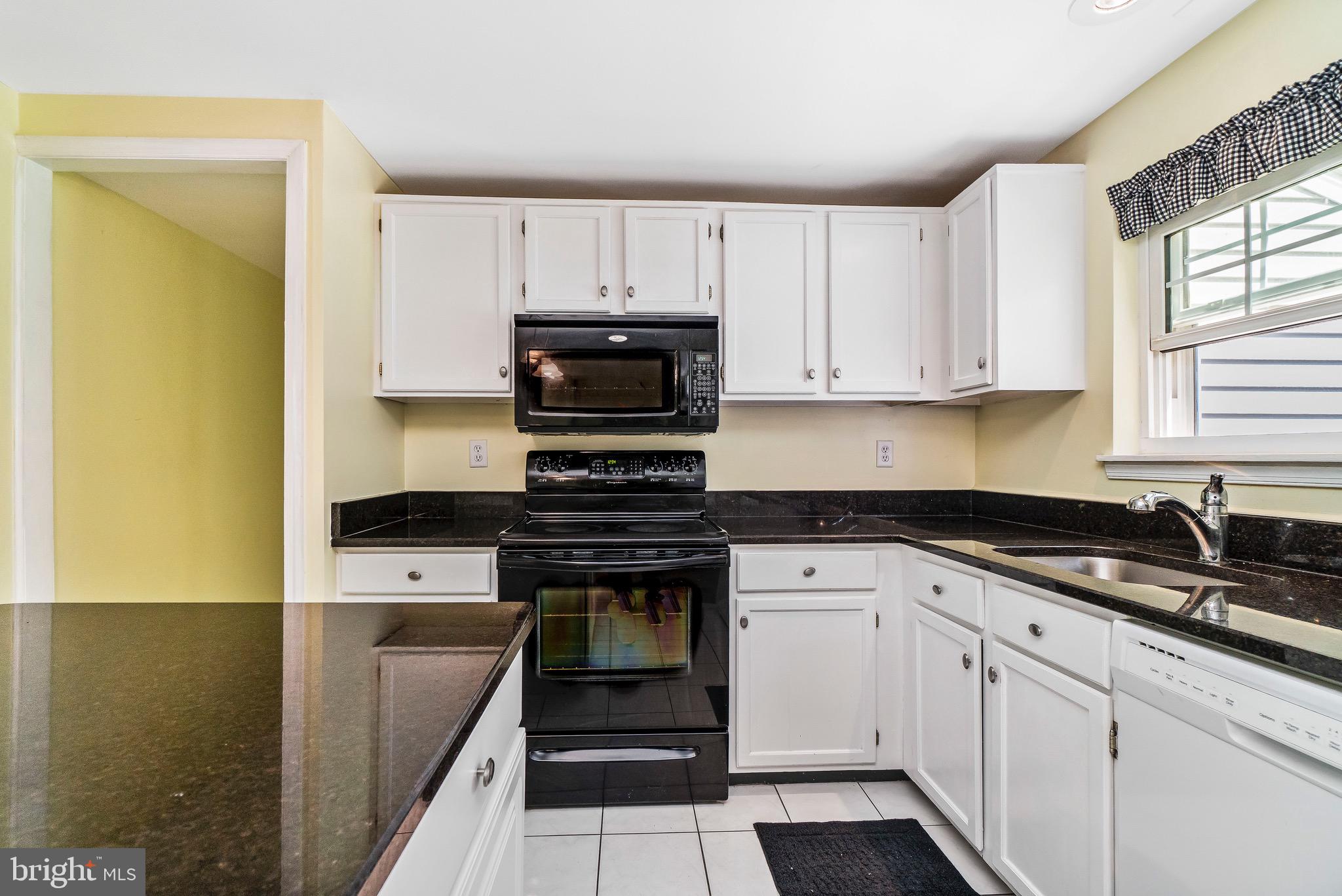 9409 Perglen Road Baltimore, MD 21236 - Photo 20 of 49