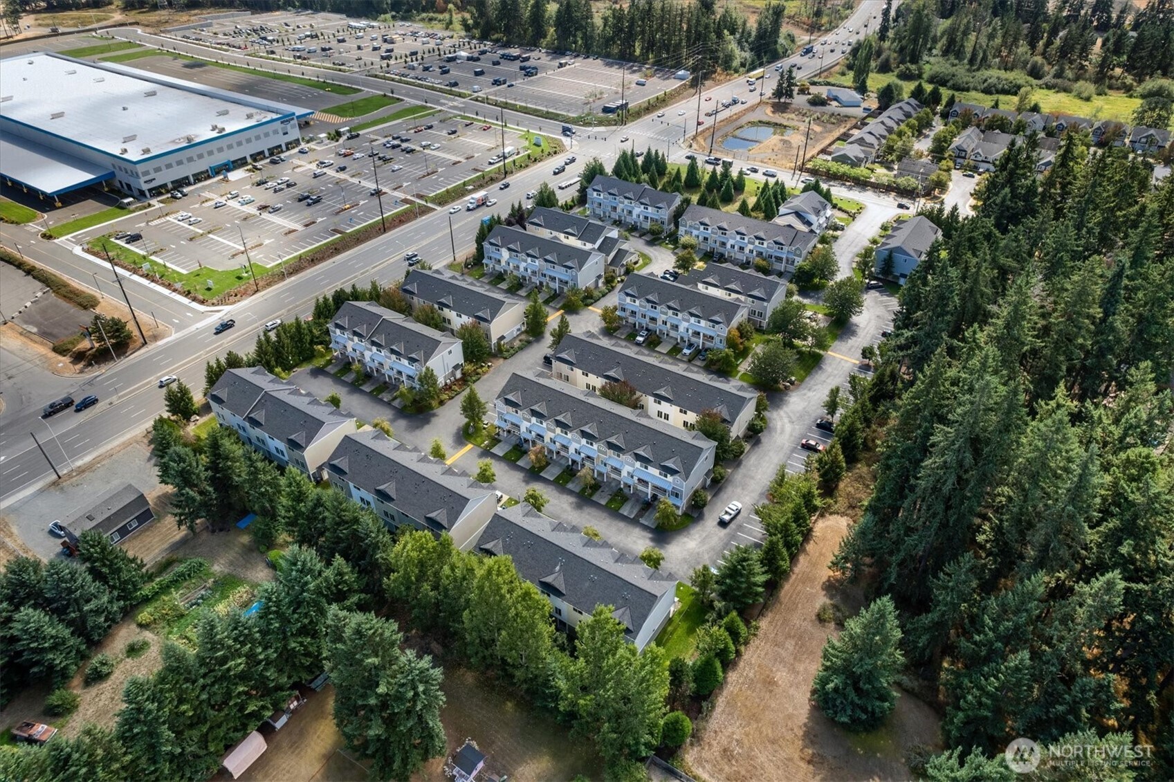 5305 Military Road East, Unit D Tacoma, WA 98446 - Photo 3 of 31