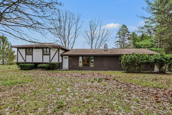 $329,900 | 50507 Pleasant Street, Dowagiac, MI 49047