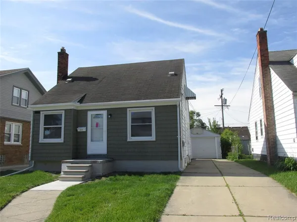 $1,550 | 613 Riverbank Street, Lincoln Park, MI 48146
