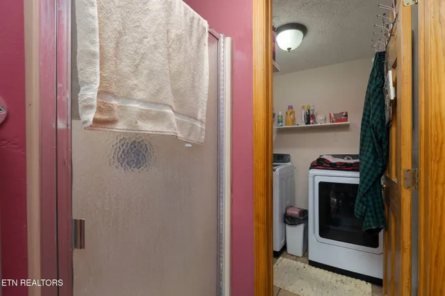 $250,000 | 715 Robin Drive, New Tazewell, TN 37825