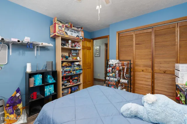 $250,000 | 715 Robin Drive, New Tazewell, TN 37825