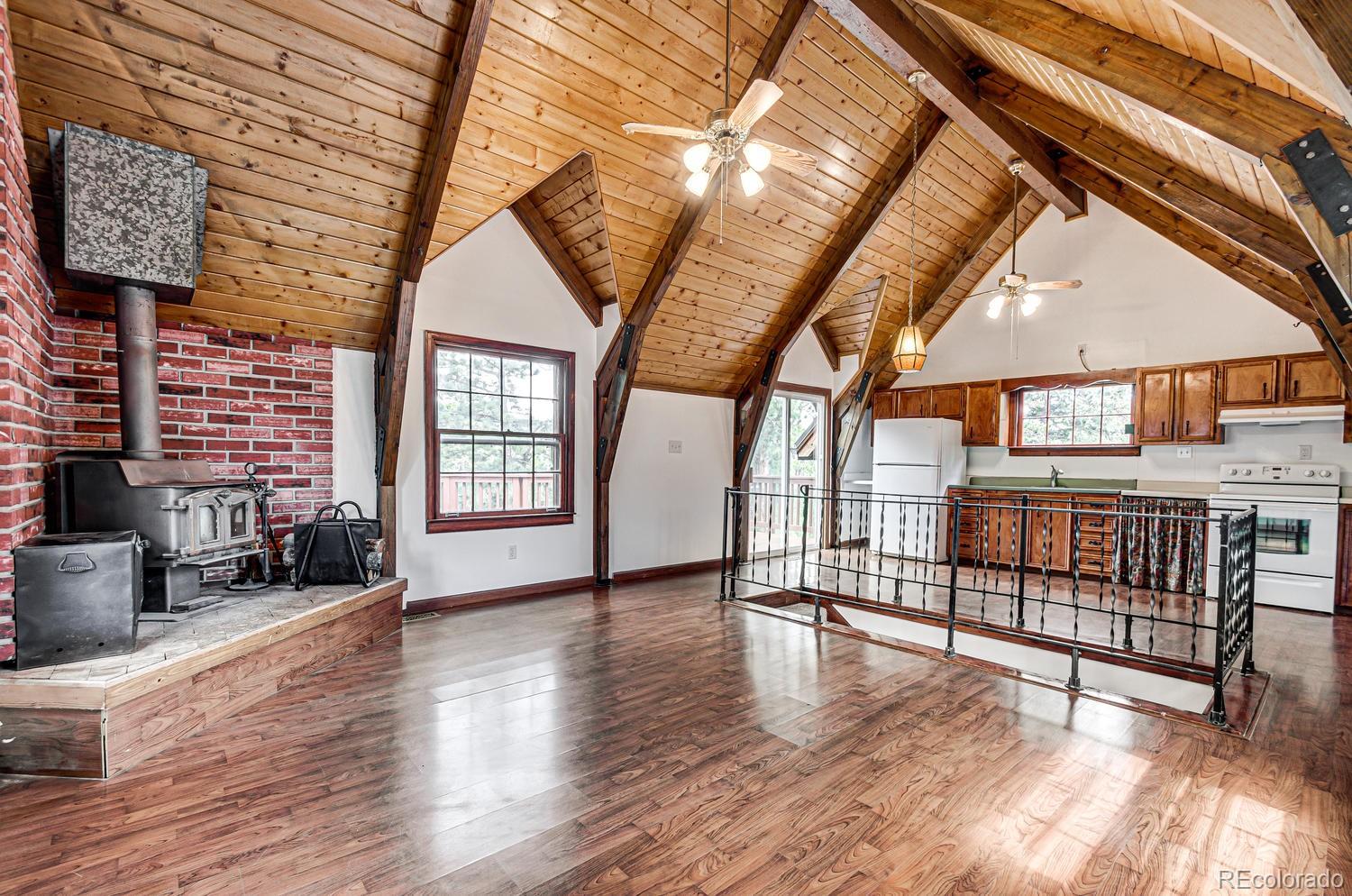 11643 Hillcrest Road Golden, CO 80403 - Photo 15 of 30 Gallery Image 15