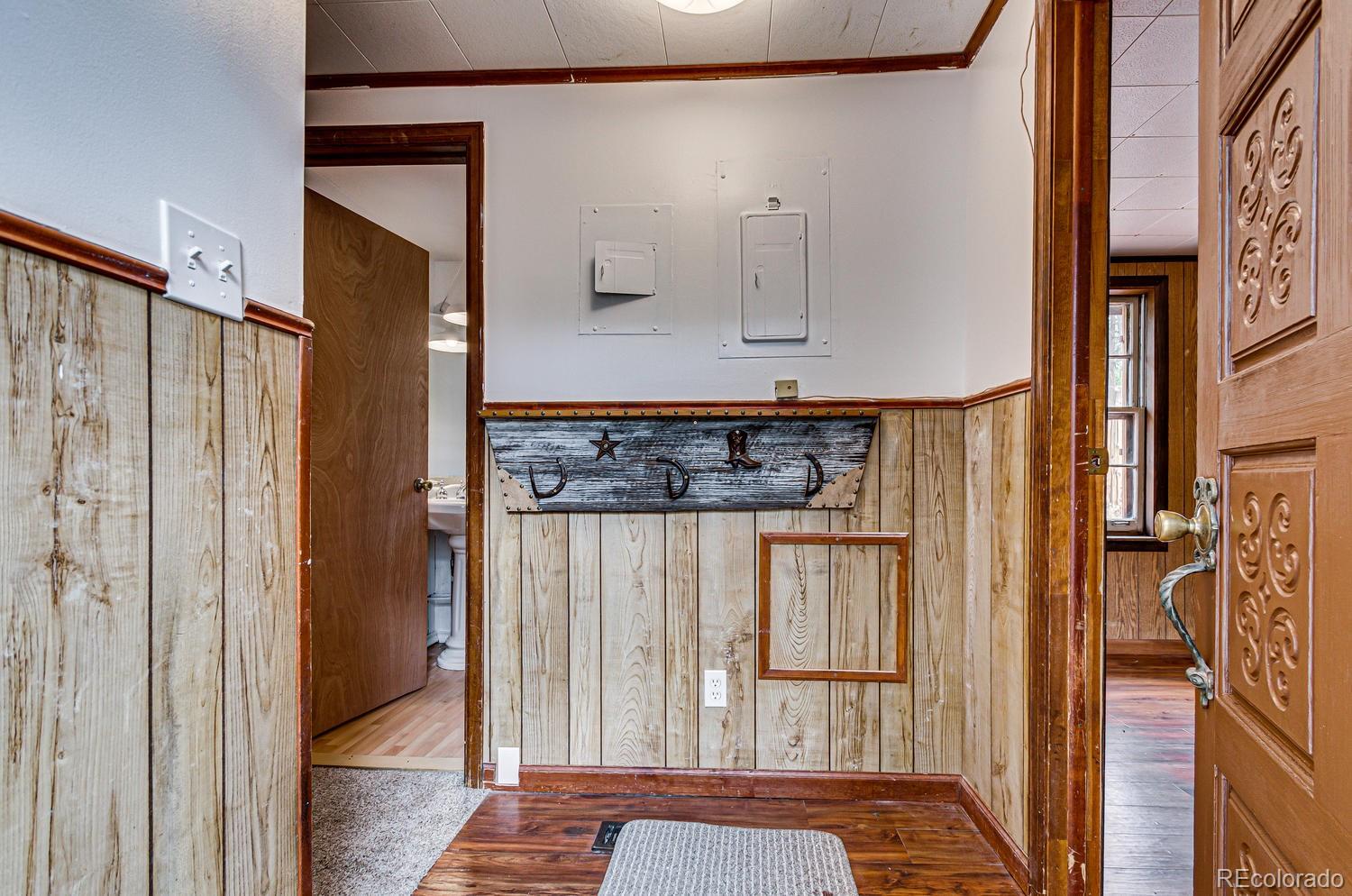 11643 Hillcrest Road Golden, CO 80403 - Photo 20 of 30 Gallery Image 20