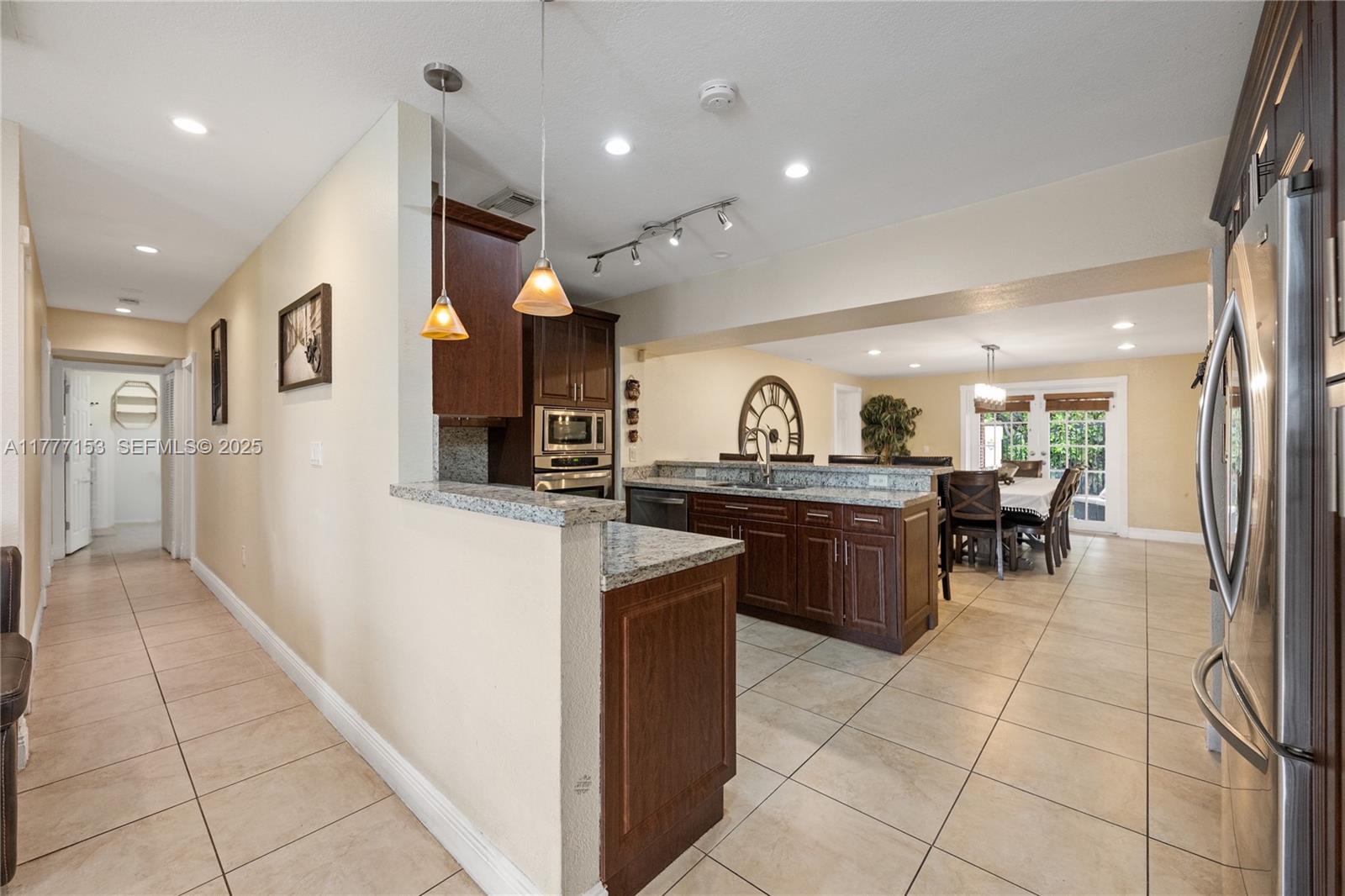11210 Southwest 47th Terrace Miami, FL 33165 - Photo 11 of 39