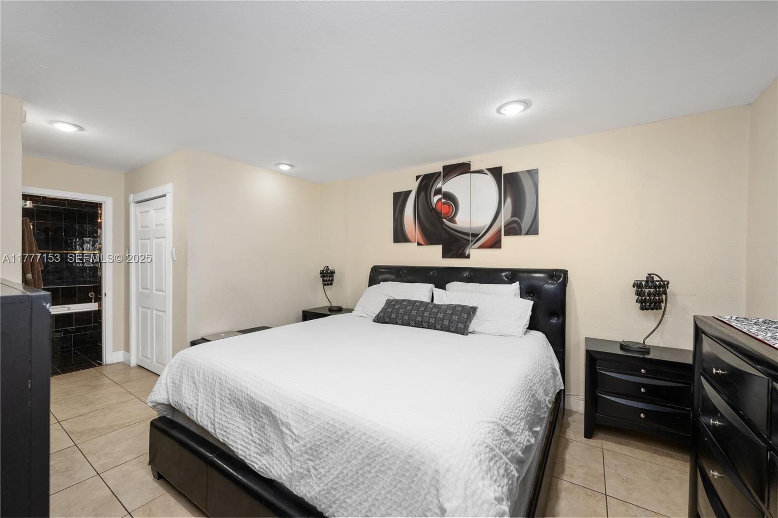 11210 Southwest 47th Terrace Miami, FL 33165 - Photo 16 of 39