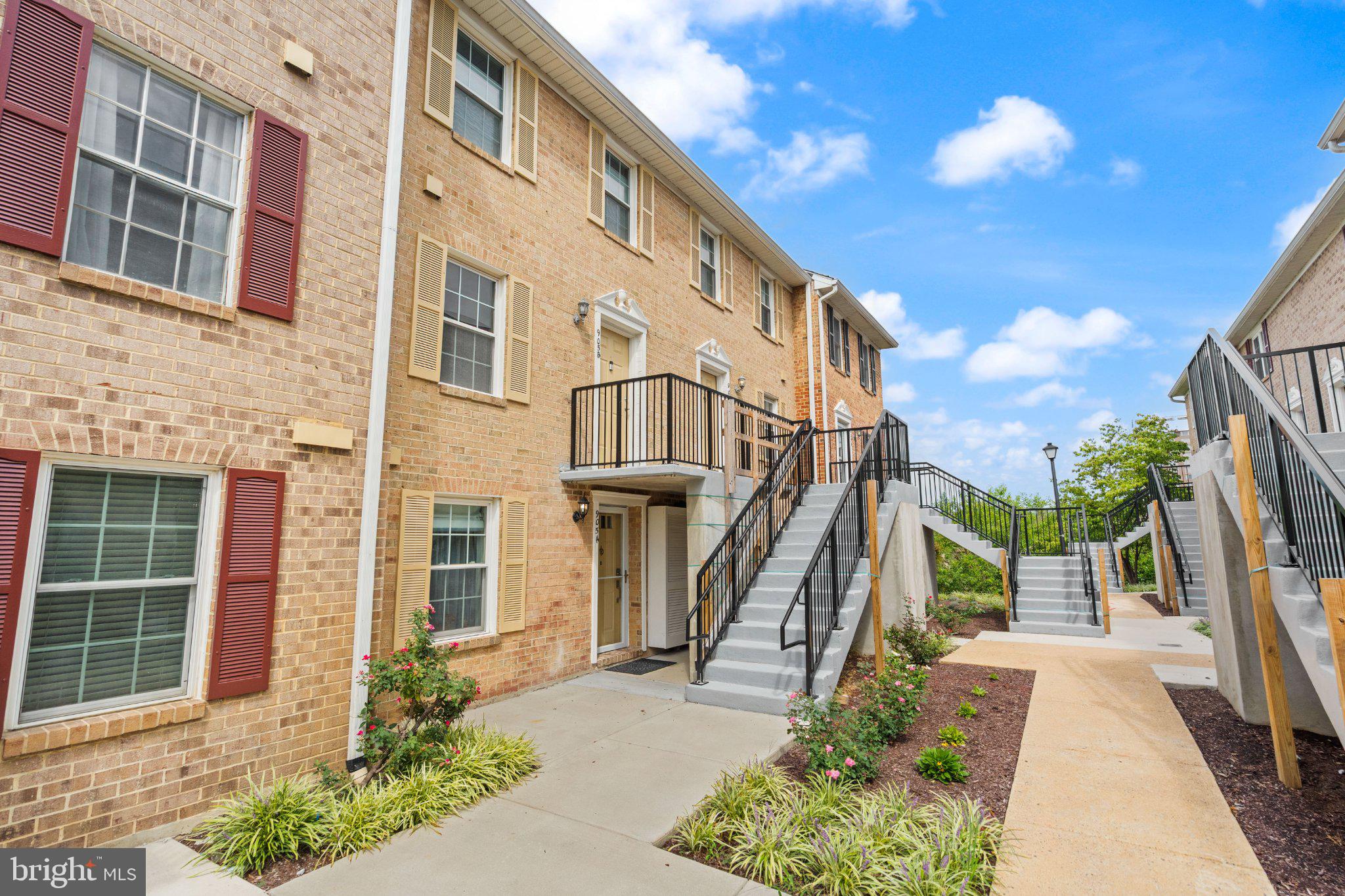 905 South Rolfe Street, Unit 2 Arlington, VA 22204 - Photo 1 of 55 Gallery Image 1