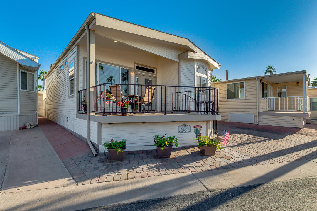 911 Douglas Road Mesa, AZ 85205 - Photo 13 of 97 13-Douglas