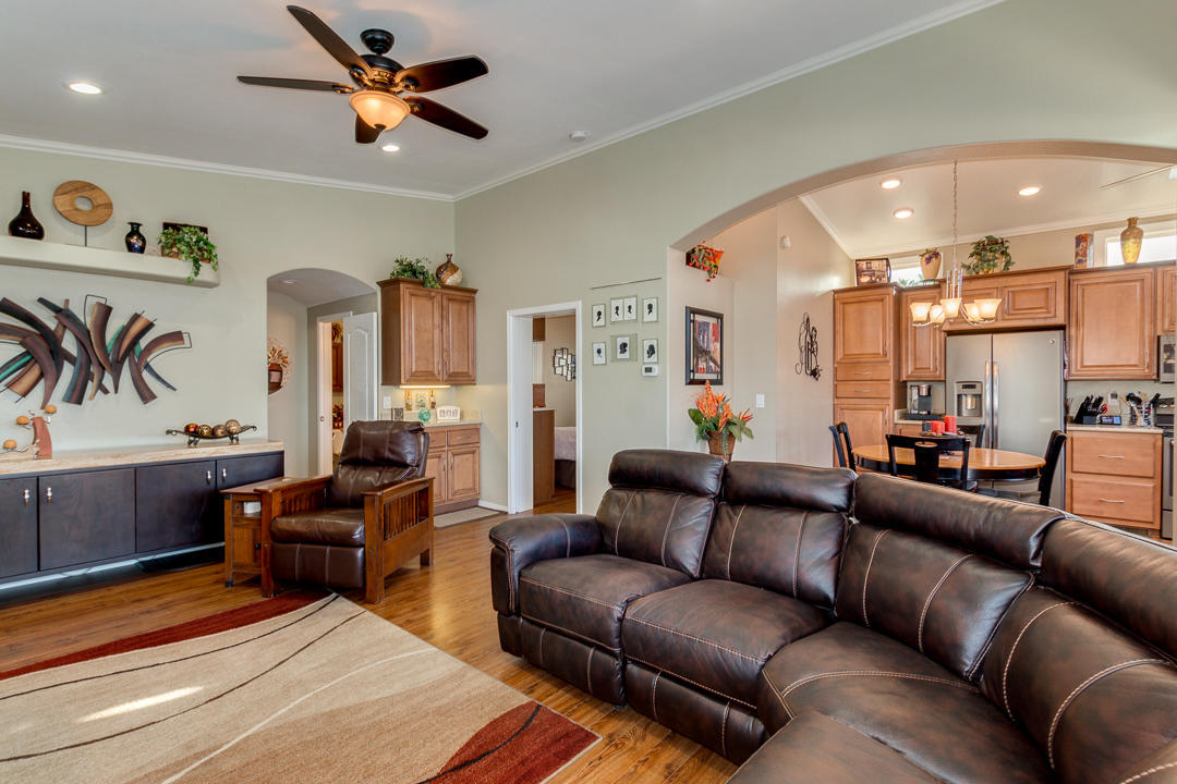 911 Douglas Road Mesa, AZ 85205 - Photo 22 of 97 22-Douglas