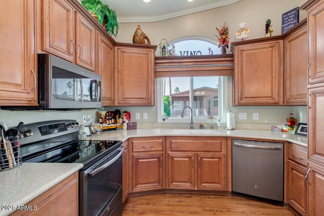 911 Douglas Road Mesa, AZ 85205 - Photo 28 of 97 28-Douglas