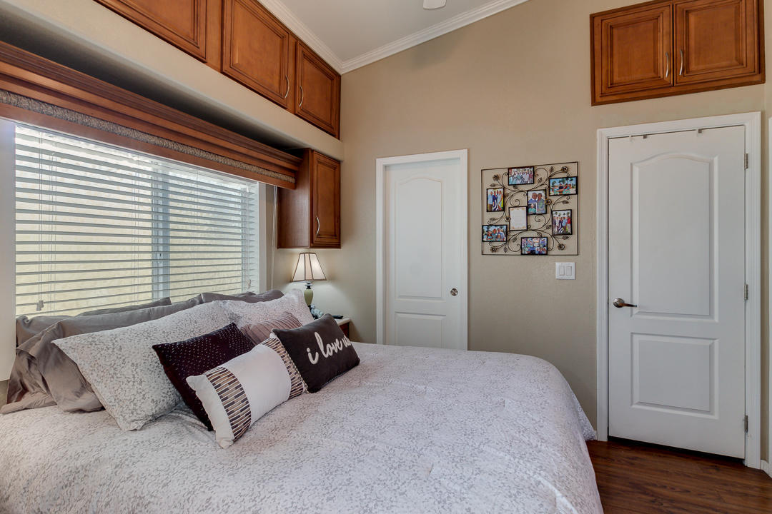 911 Douglas Road Mesa, AZ 85205 - Photo 31 of 97 31-Douglas