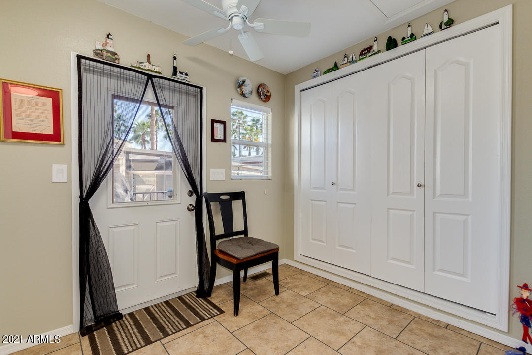 911 Douglas Road Mesa, AZ 85205 - Photo 35 of 97 35-Douglas
