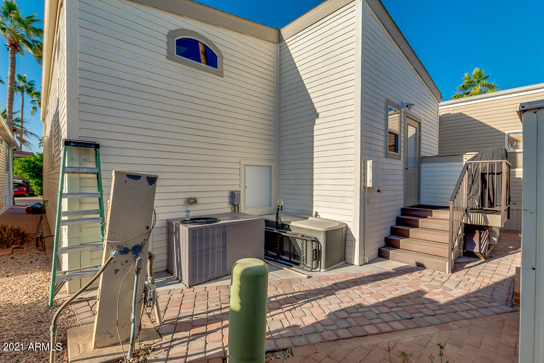 911 Douglas Road Mesa, AZ 85205 - Photo 40 of 97 41-Douglas