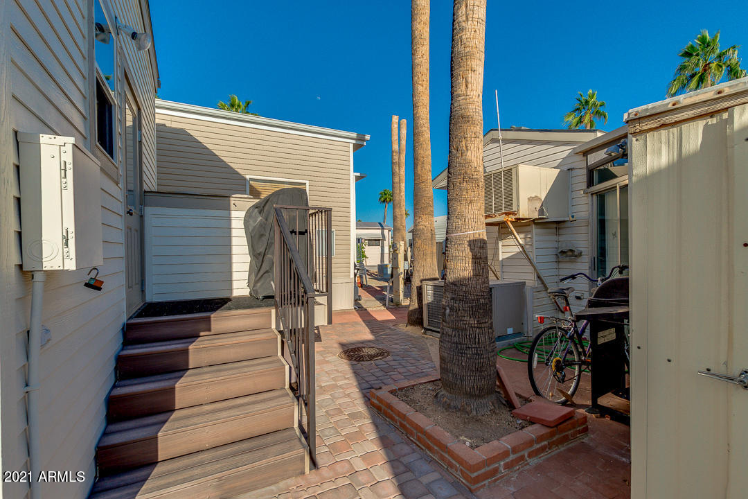 911 Douglas Road Mesa, AZ 85205 - Photo 41 of 97 42-Douglas