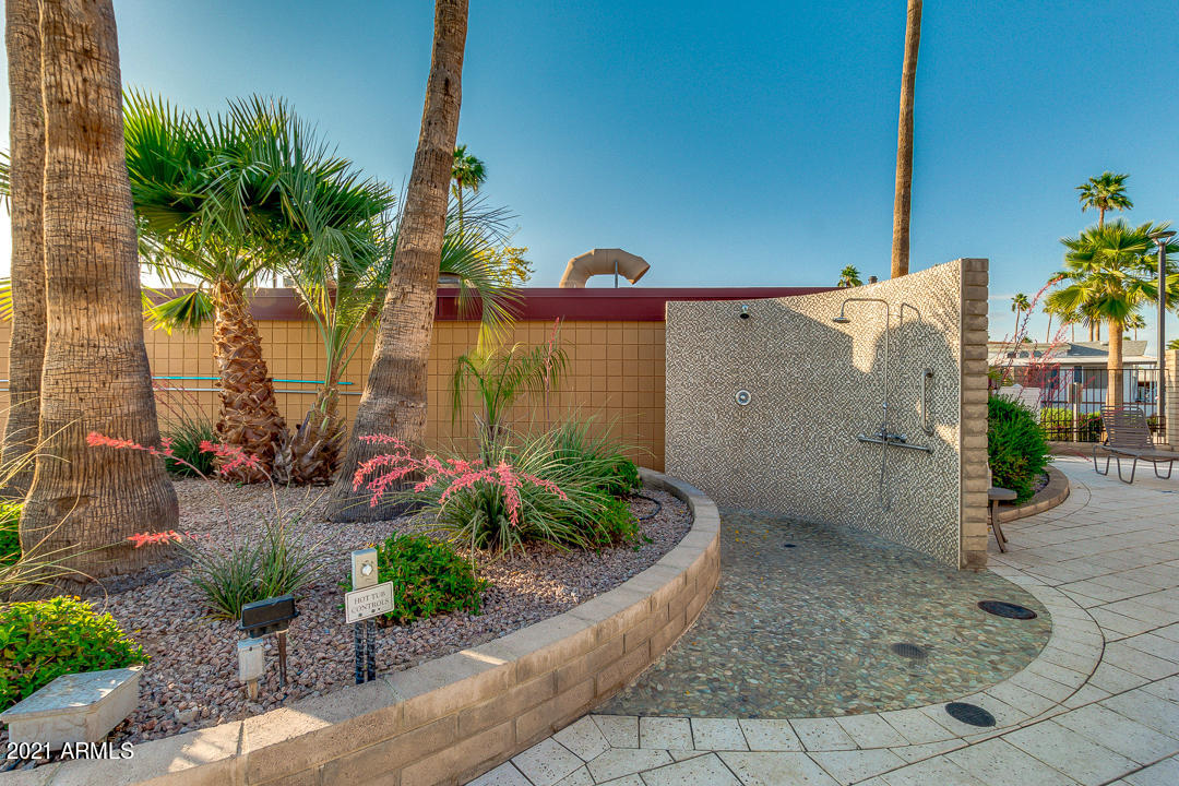 911 Douglas Road Mesa, AZ 85205 - Photo 76 of 97 77-Douglas